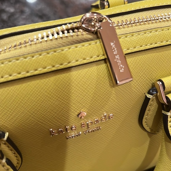 NWOT, Kate Spade, Madison Small Dolly Duffle in Saffiano Leather. - Picture 10 of 10